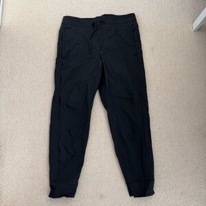 10 | Women's hiking joggers